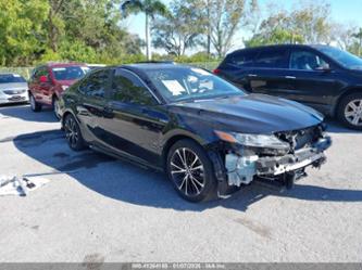 TOYOTA CAMRY HYBRID SE