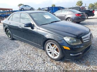 MERCEDES-BENZ C-CLASS LUXURY/SPORT