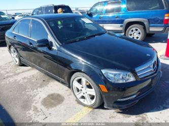 MERCEDES-BENZ C-CLASS LUXURY/SPORT