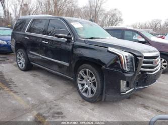 CADILLAC ESCALADE PREMIUM LUXURY