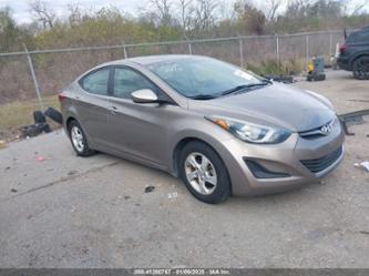 HYUNDAI ELANTRA SE