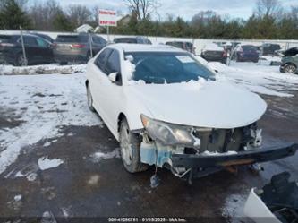 TOYOTA CAMRY SE