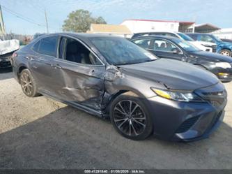 TOYOTA CAMRY SE