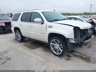 CADILLAC ESCALADE PREMIUM