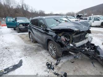 TOYOTA HIGHLANDER PLATINUM