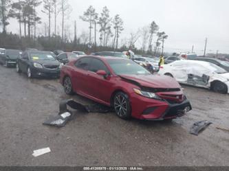 TOYOTA CAMRY SE