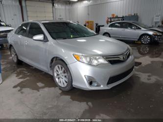 TOYOTA CAMRY XLE