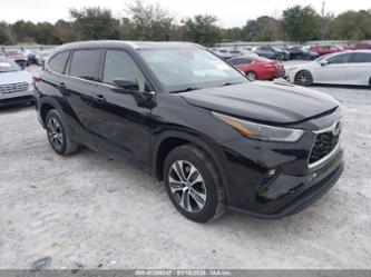 TOYOTA HIGHLANDER XLE