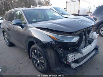 TOYOTA HIGHLANDER HYBRID XLE