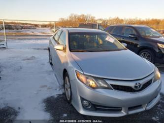 TOYOTA CAMRY SE