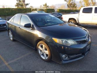 TOYOTA CAMRY SE