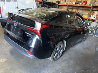 TOYOTA PRIUS XLE