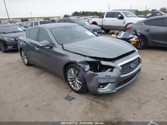 INFINITI Q50 LUXE