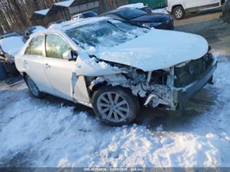 TOYOTA CAMRY HYBRID XLE