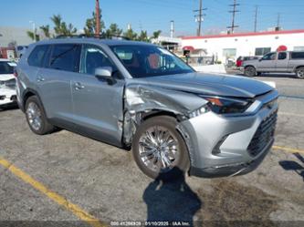 TOYOTA HIGHLANDER PLATINUM