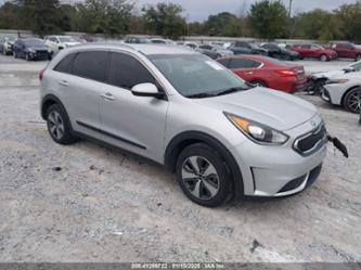 KIA NIRO LX