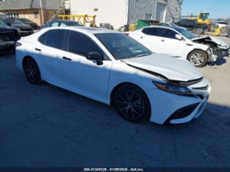 TOYOTA CAMRY SE AWD