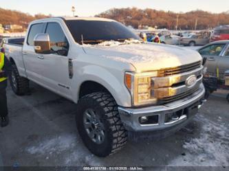 FORD F-250 KING RANCH