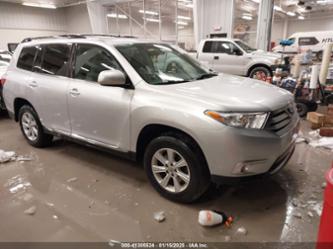 TOYOTA HIGHLANDER SE