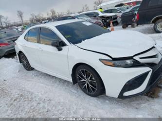 TOYOTA CAMRY SE