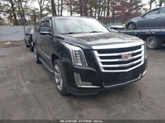 CADILLAC ESCALADE LUXURY