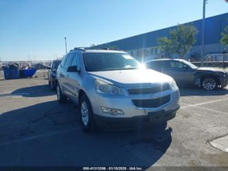 CHEVROLET TRAVERSE LS