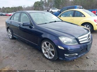 MERCEDES-BENZ C-CLASS LUXURY/SPORT