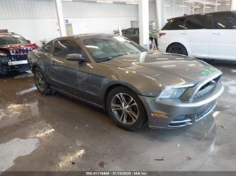 FORD MUSTANG V6 PREMIUM