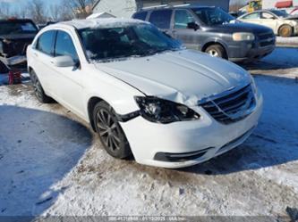 CHRYSLER 200 TOURING