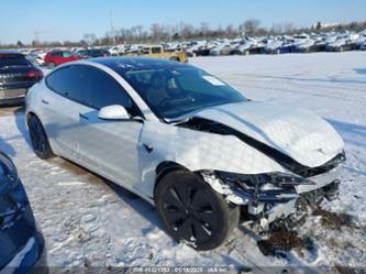 TESLA MODEL 3 LONG RANGE DUAL MOTOR ALL-WHEEL DRIVE