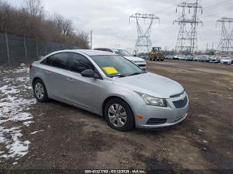 CHEVROLET CRUZE LS AUTO