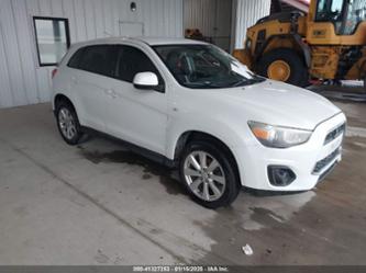 MITSUBISHI OUTLANDER SPORT ES