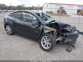 TESLA MODEL Y LONG RANGE DUAL MOTOR ALL-WHEEL DRIVE/RWD