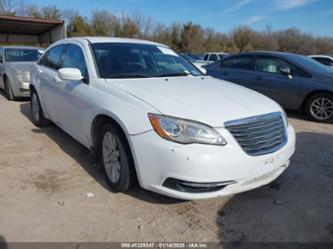 CHRYSLER 200 TOURING