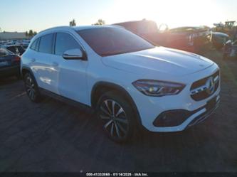 MERCEDES-BENZ GLA-CLASS 4MATIC