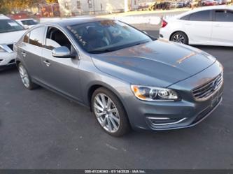 VOLVO S60 T5 PLATINUM