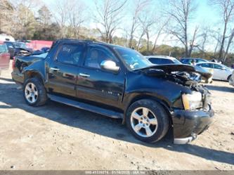 CHEVROLET SUBURBAN LT