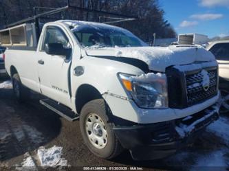 NISSAN TITAN S