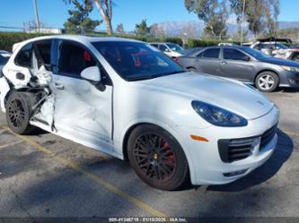 PORSCHE CAYENNE GTS