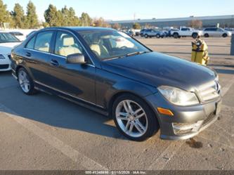 MERCEDES-BENZ C-CLASS LUXURY/SPORT