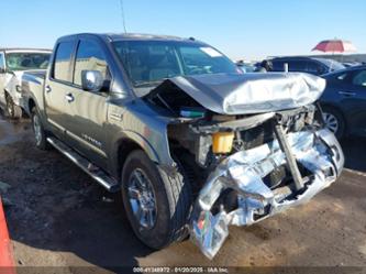 NISSAN TITAN SV