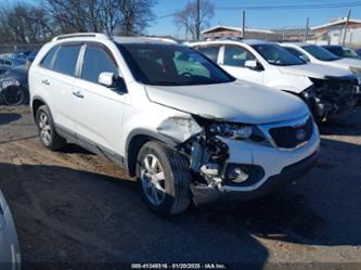 KIA SORENTO LX