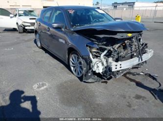 LEXUS CT 200H PREMIUM