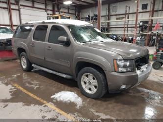 CHEVROLET SUBURBAN LT