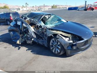 TESLA MODEL 3 LONG RANGE DUAL MOTOR ALL-WHEEL DRIVE