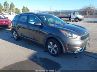 KIA NIRO LX