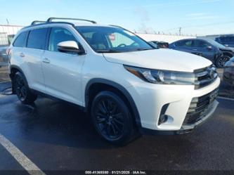 TOYOTA HIGHLANDER SE