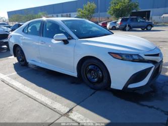 TOYOTA CAMRY SE