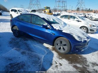 TESLA MODEL 3 REAR-WHEEL DRIVE