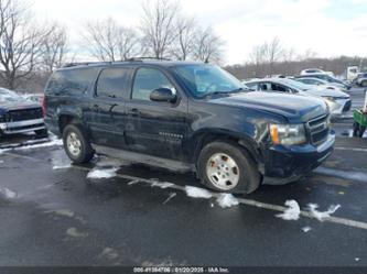 CHEVROLET SUBURBAN LT